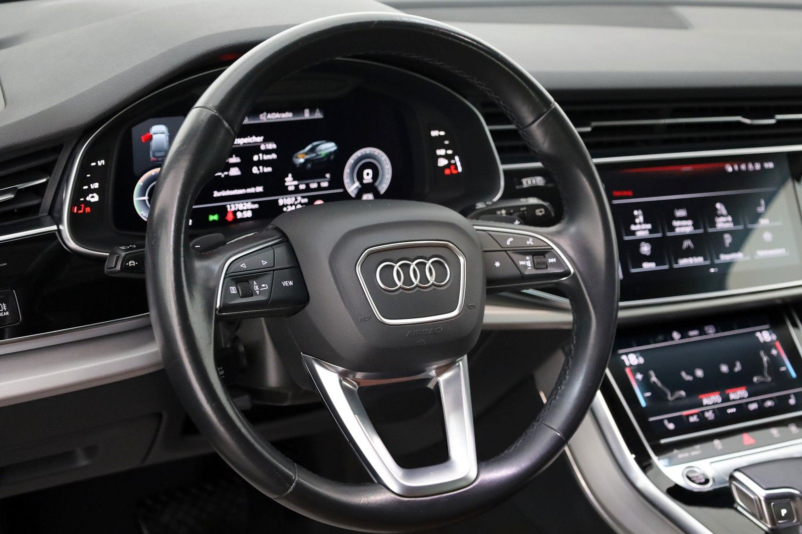 Fahrzeugabbildung Audi Q7 55 TFSIe quattro Leder,Navi,LED,Luftfahrwerk