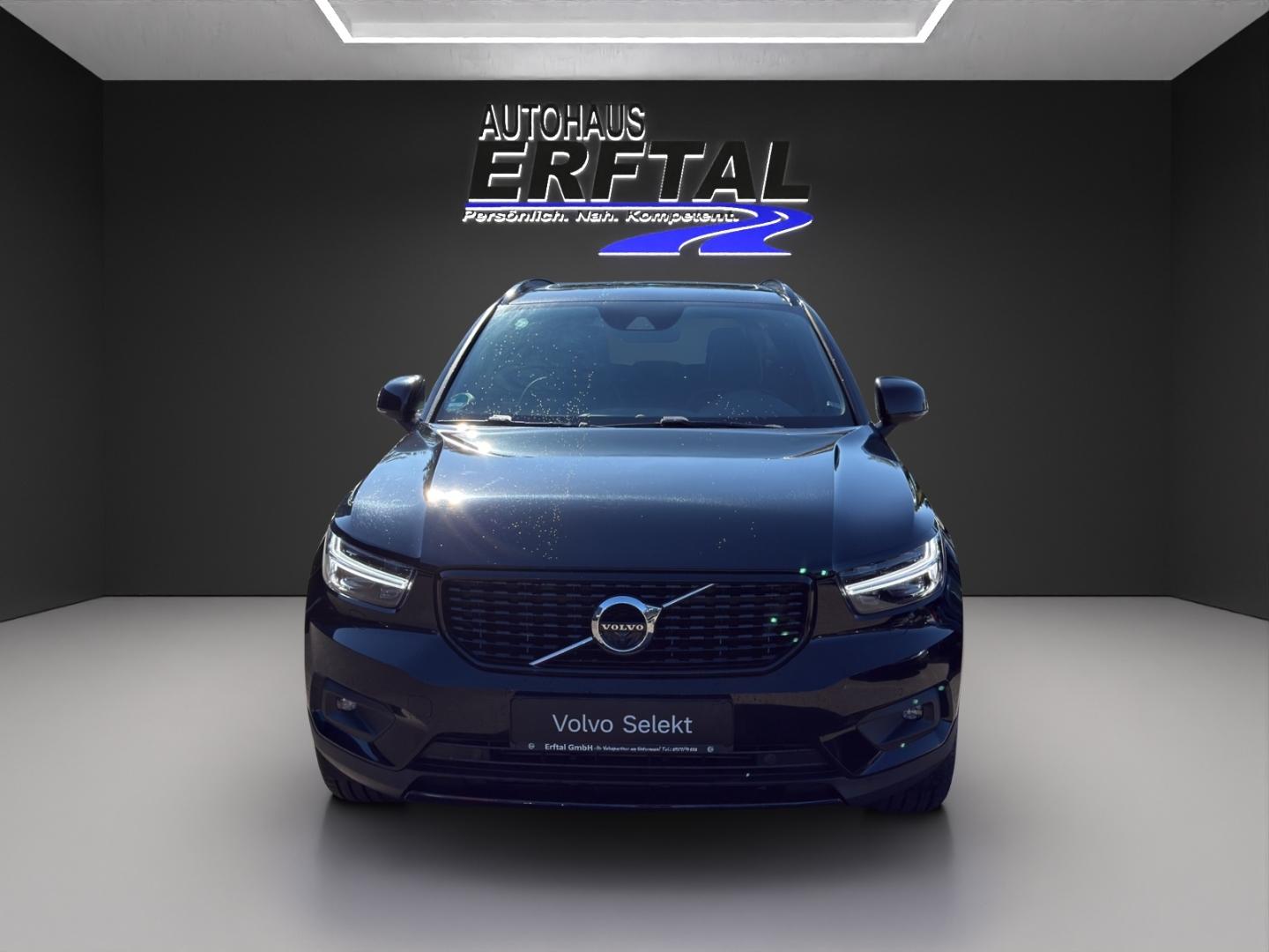 Volvo XC40 D4 AWD R-Design StandHZG Navi Leder Digital