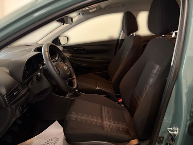 Fahrzeugabbildung Hyundai i20 Select Navi Apple CarPlay Android Auto Fahre