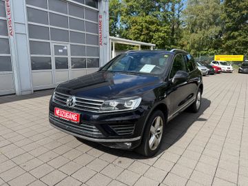 Volkswagen Touareg - 1