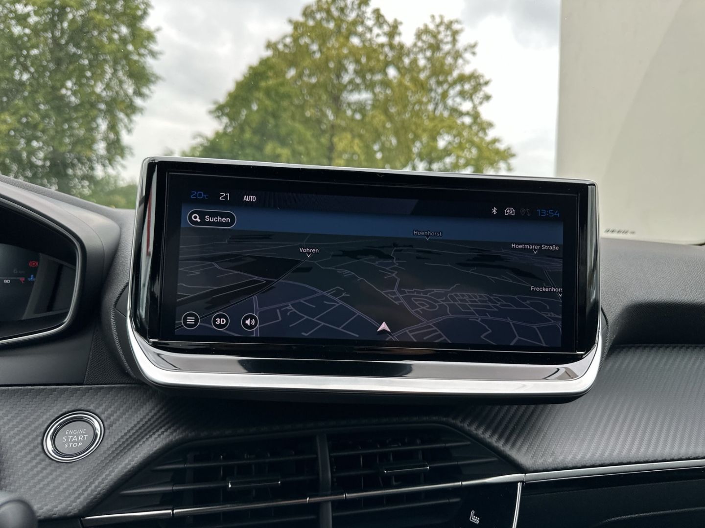 Fahrzeugabbildung Peugeot 2008 ALLURE HYBRID 145 e-DSC6 Navi LED ACC SHZ