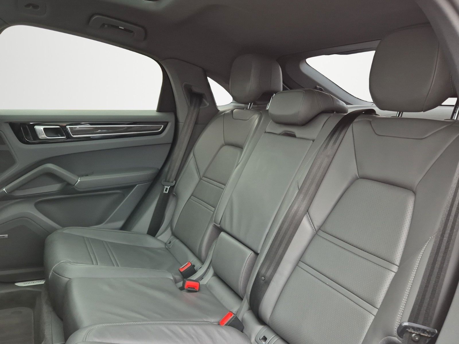 Fahrzeugabbildung Porsche CAYENNE COUPE PANO BOSE KAM 21" SPORTCHRONO