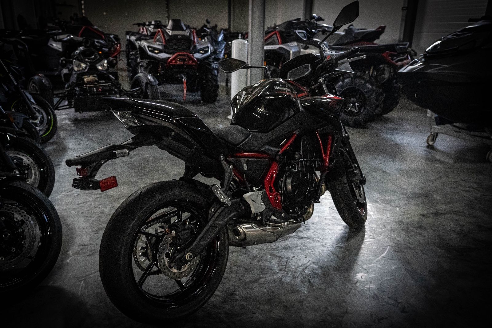 Fahrzeugabbildung Kawasaki Z650 Model 2025  4 Jahre Garantie