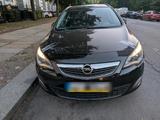 Opel Astra J Sports  Tourer  1.6 Turbo - Opel Astra aus 2010: 1.6