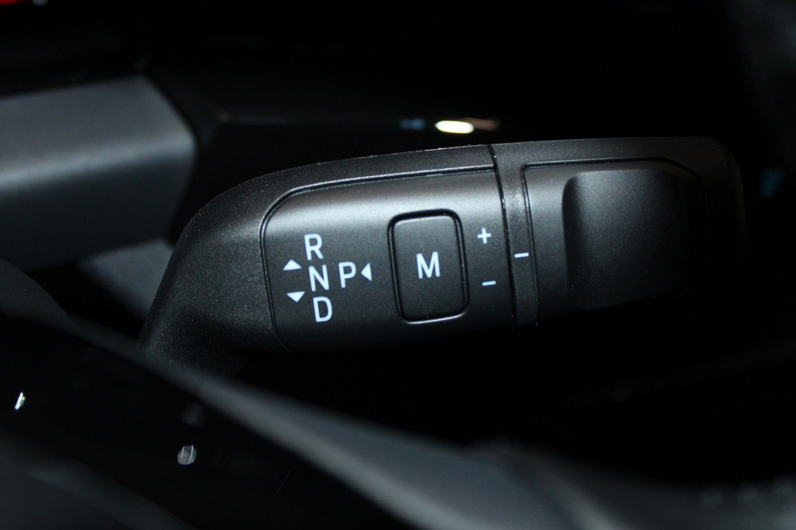 Fahrzeugabbildung Bürstner Ford COPA Attractive L1 Titanium MARKISE