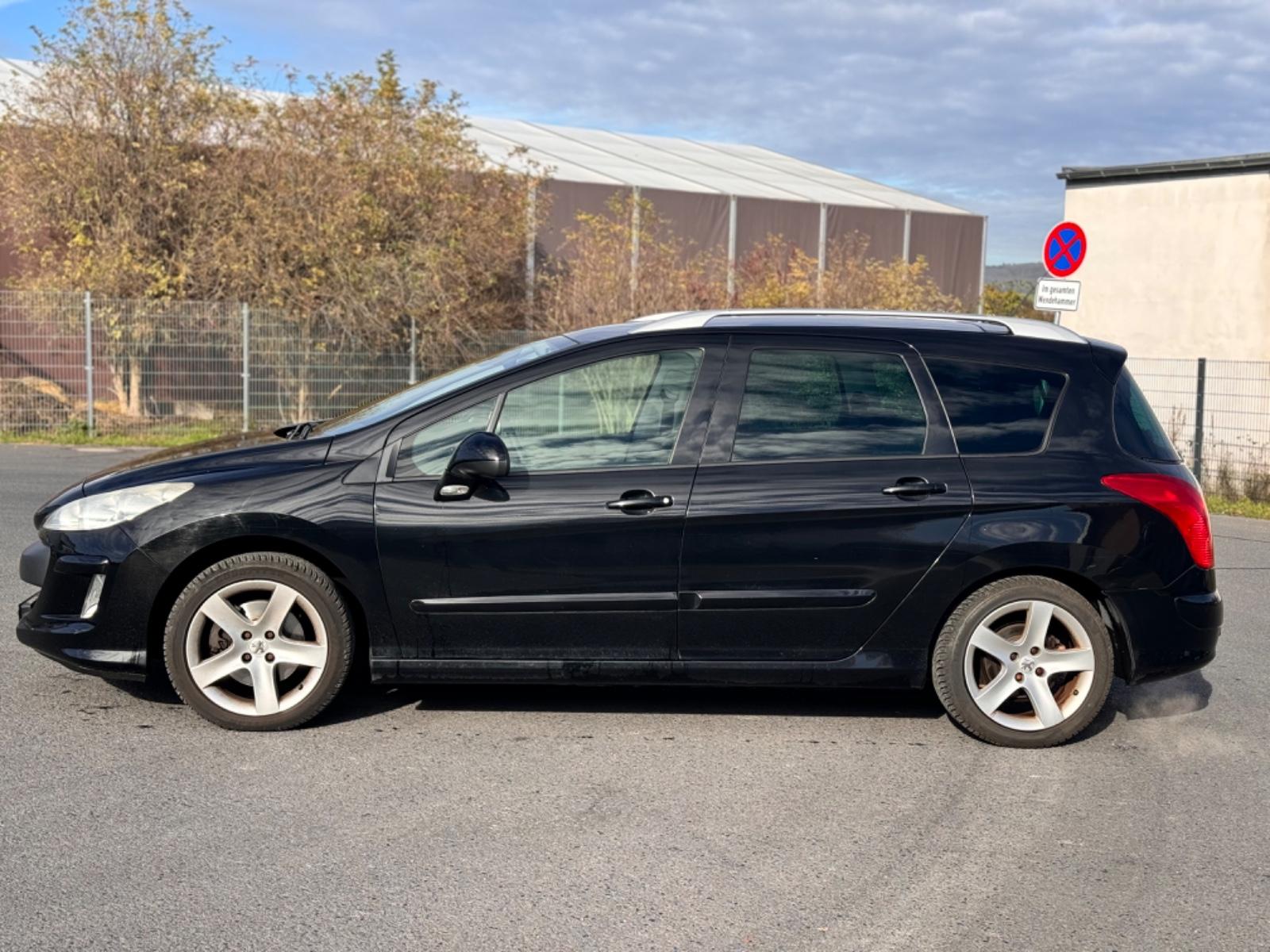 Peugeot 308 2010 — photo 8