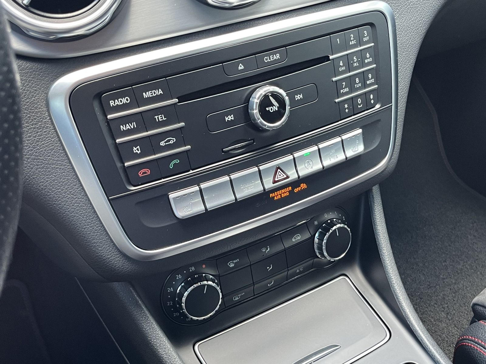 Fahrzeugabbildung Mercedes-Benz GLA 200*Automatik*AMG Line*LED*SHZ*Kam*PDC*NAVI*