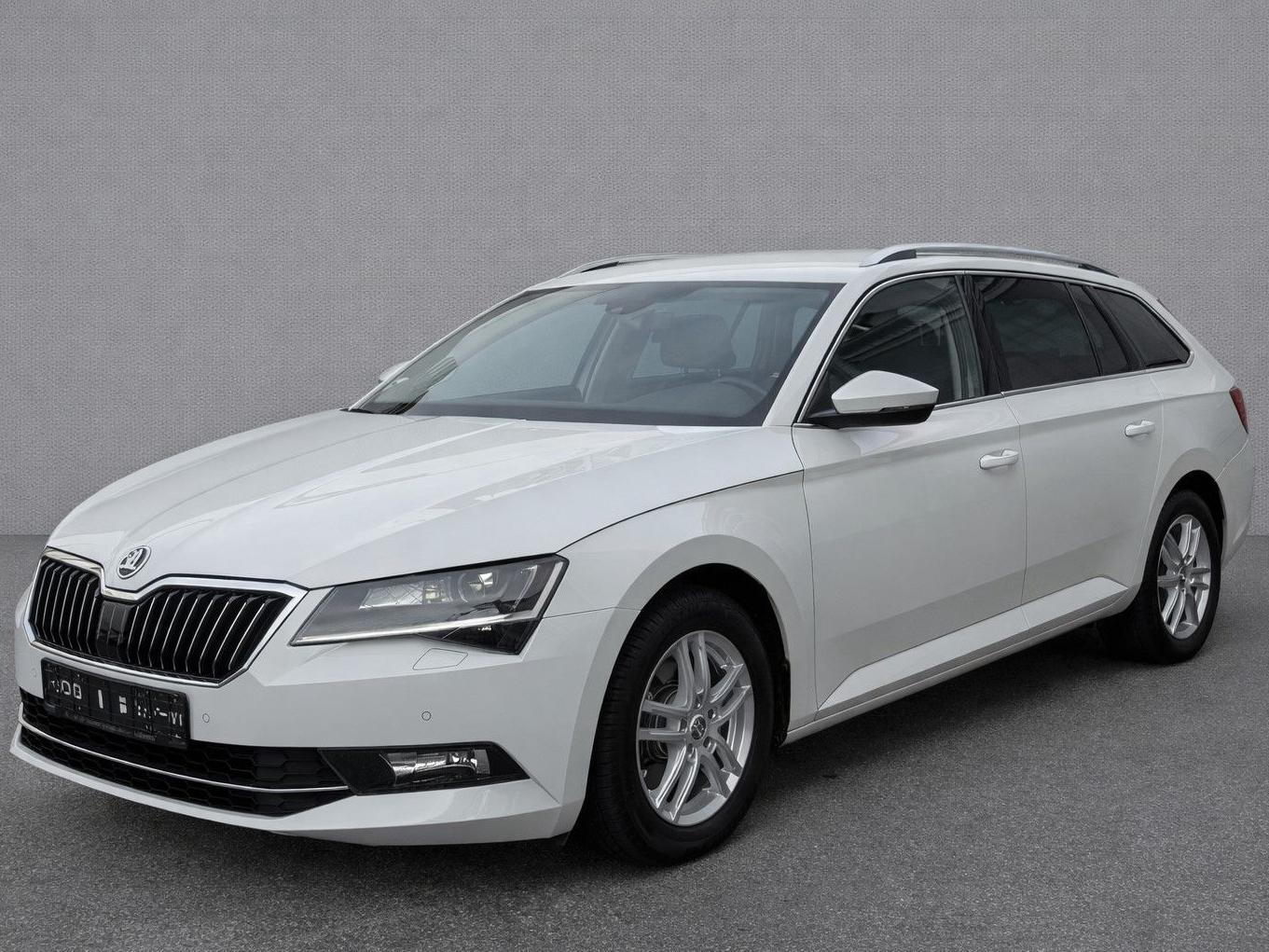 Skoda Superb 2.0 TDI Premium Edition Leder Kamera ACC