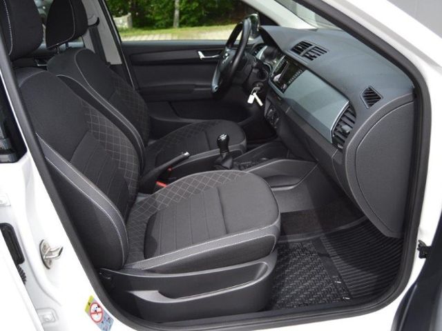 Fabia 1.0 TSI 95 PS Ambition NAVI/SOUND-PAKET/GR