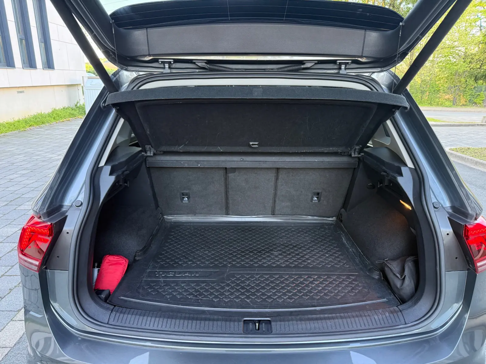 Volkswagen Tiguan 2.0TDI R LINE 4MOTION NAVI BLACKLINE CAM, миниатюра 18