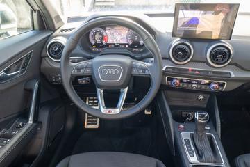 2025 AUDI SQ2 — миниатюра 12