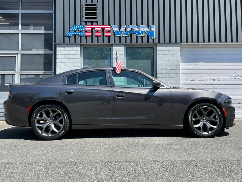 Fahrzeugabbildung Dodge Charger 3.6 SXT Rallye Navi 20" Kamera BEATS