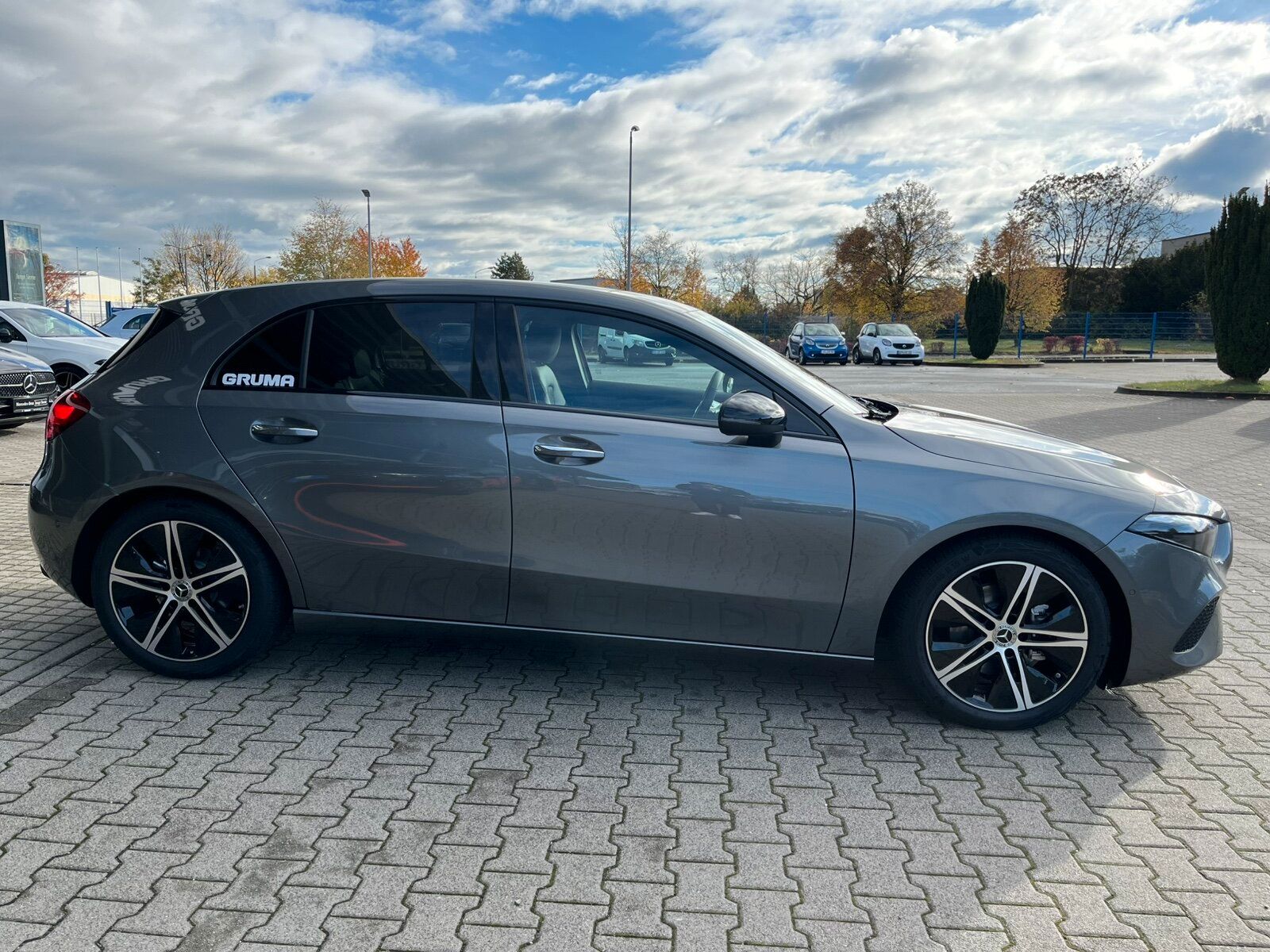 Mercedes-Benz A 180 Progressive Night AHK Distronic KeyGo RüKa foto 4