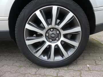 Land-Rover Range Rover - 10