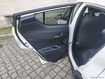 Toyota C-HR - 11