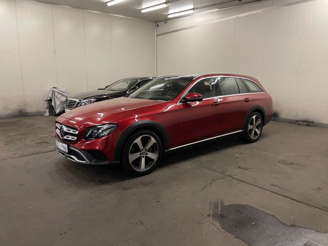 Mercedes-Benz E 220 d 4MATIC T All-Terrain/Panorama/AHK/Memory