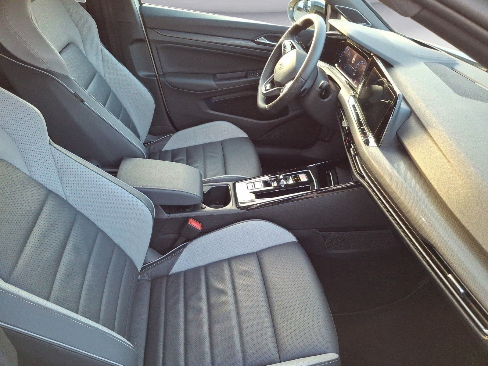 Volkswagen Golf - Bild 9