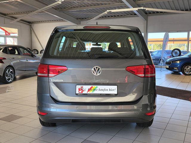 VW Touran — Foto 6