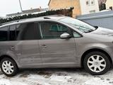 Volkswagen VW Touran 1.9 TDI 7-Sitzer Facelift - Volkswagen Touran: Facelift