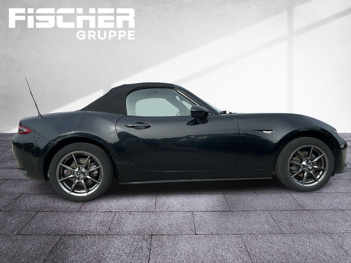 Fahrzeugabbildung Mazda MX-5 Navi Klimaaut. - mit KI generiert/bearbeitet