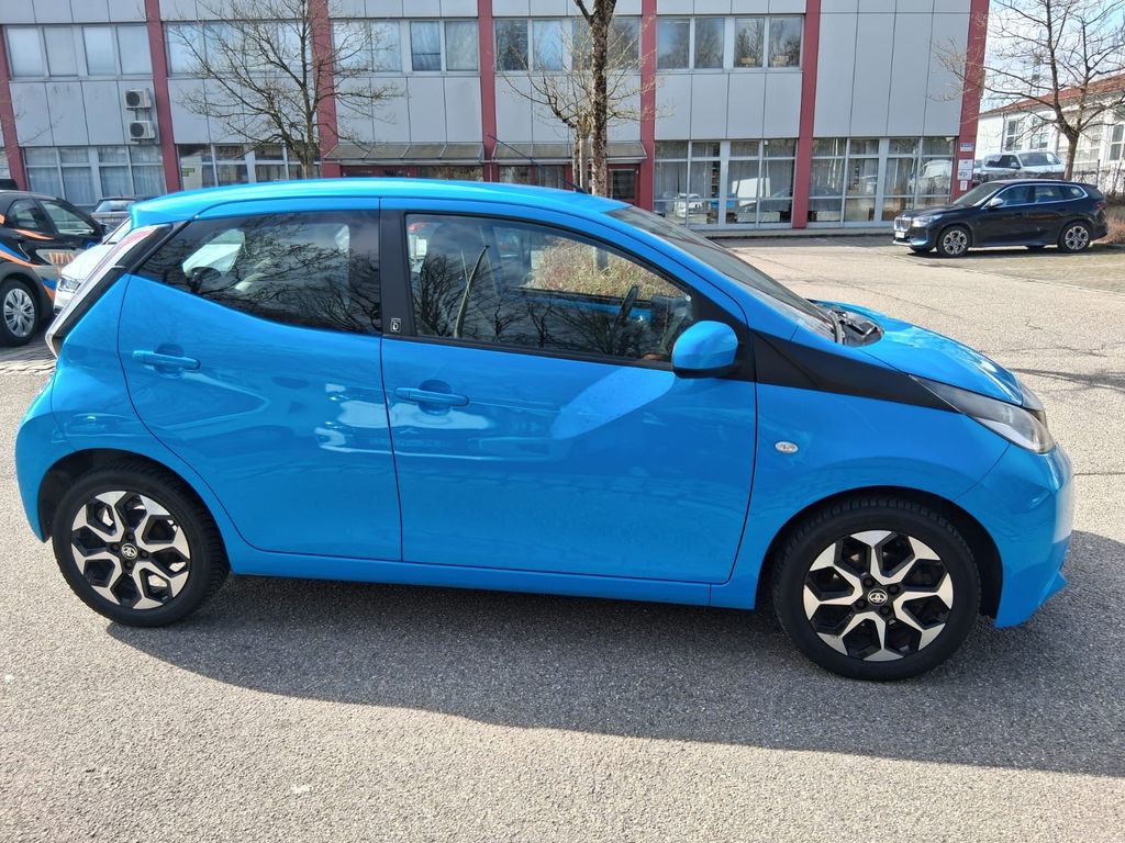 Image of Toyota Aygo (X)