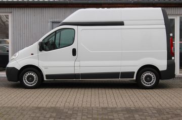 Opel Vivaro - 2