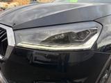 Skoda FABIA 1.0 TSI DSG Tour AHK LED Kamera PDC LM - Skoda Fabia mit Benzin-Antrieb: Limousine, Automatik