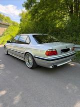 BMW 750iL A - Individual FOND ENTERTAINMENT - BMW 750: 750il