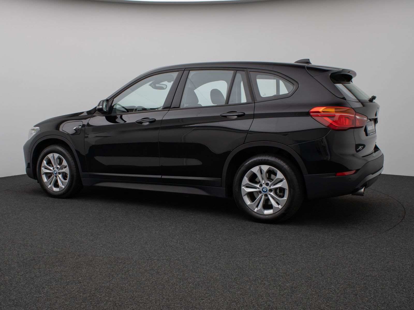 Fahrzeugabbildung BMW X1 xD25e Kamera DAB Komfort Sportsitz Parkassist