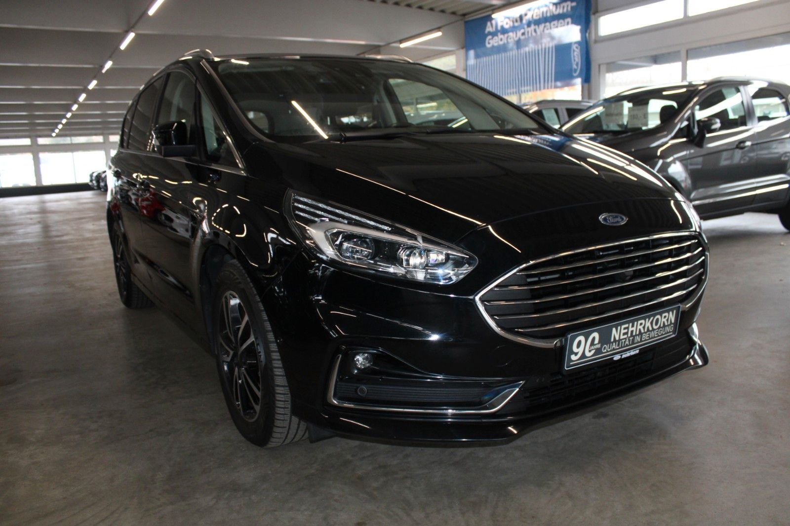 Fahrzeugabbildung Ford S-Max 140kW Titanium Automatik LED ACC CAM uvm.
