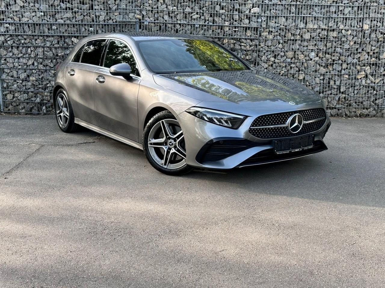 Mercedes-Benz A 250 4Matic AMG Premium -AHK -Kamera-Totwinkel