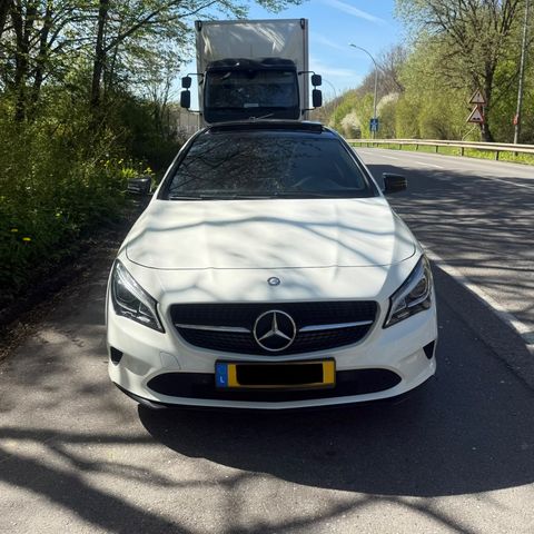 MERCEDES-BENZ  CLA 220 d 7G-DCT URBAN PROGRESSIVE PACKAGE 