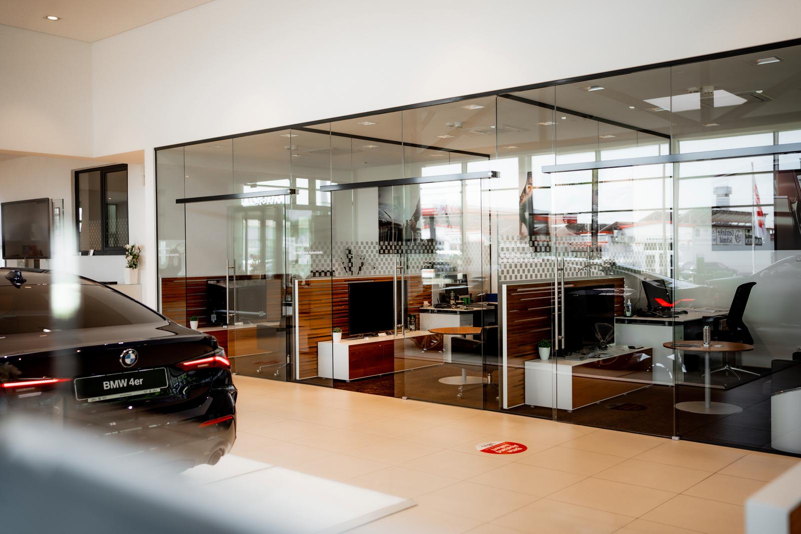 showroom-image-main