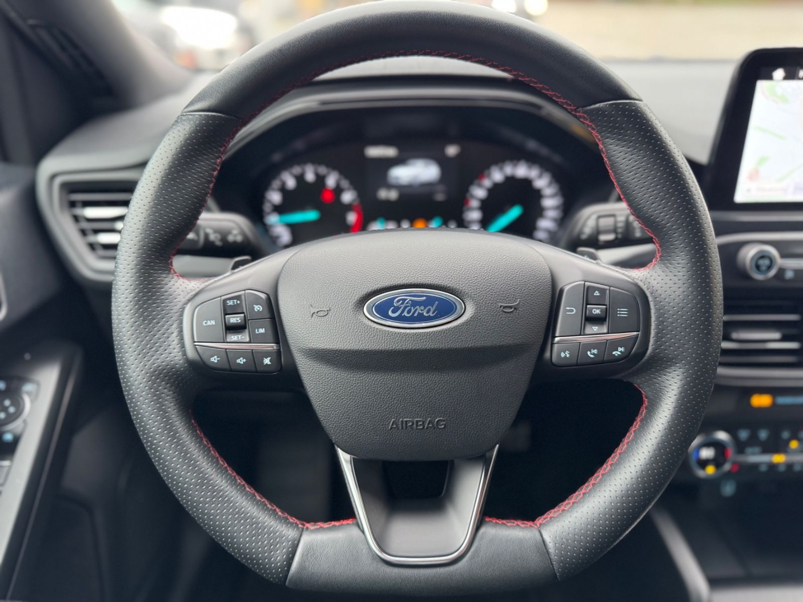 Focus Turnier*ST-Line*Lenkr.-Hz.*Spurhalte.*RFK*