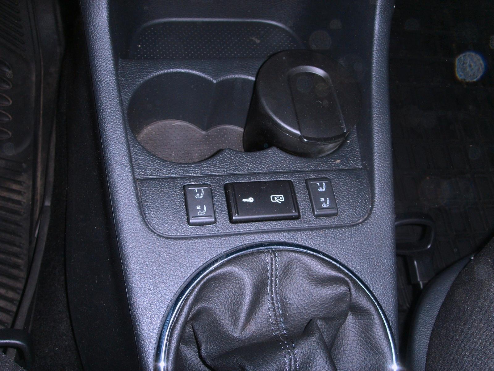 Skoda Fabia 2011 — photo 13