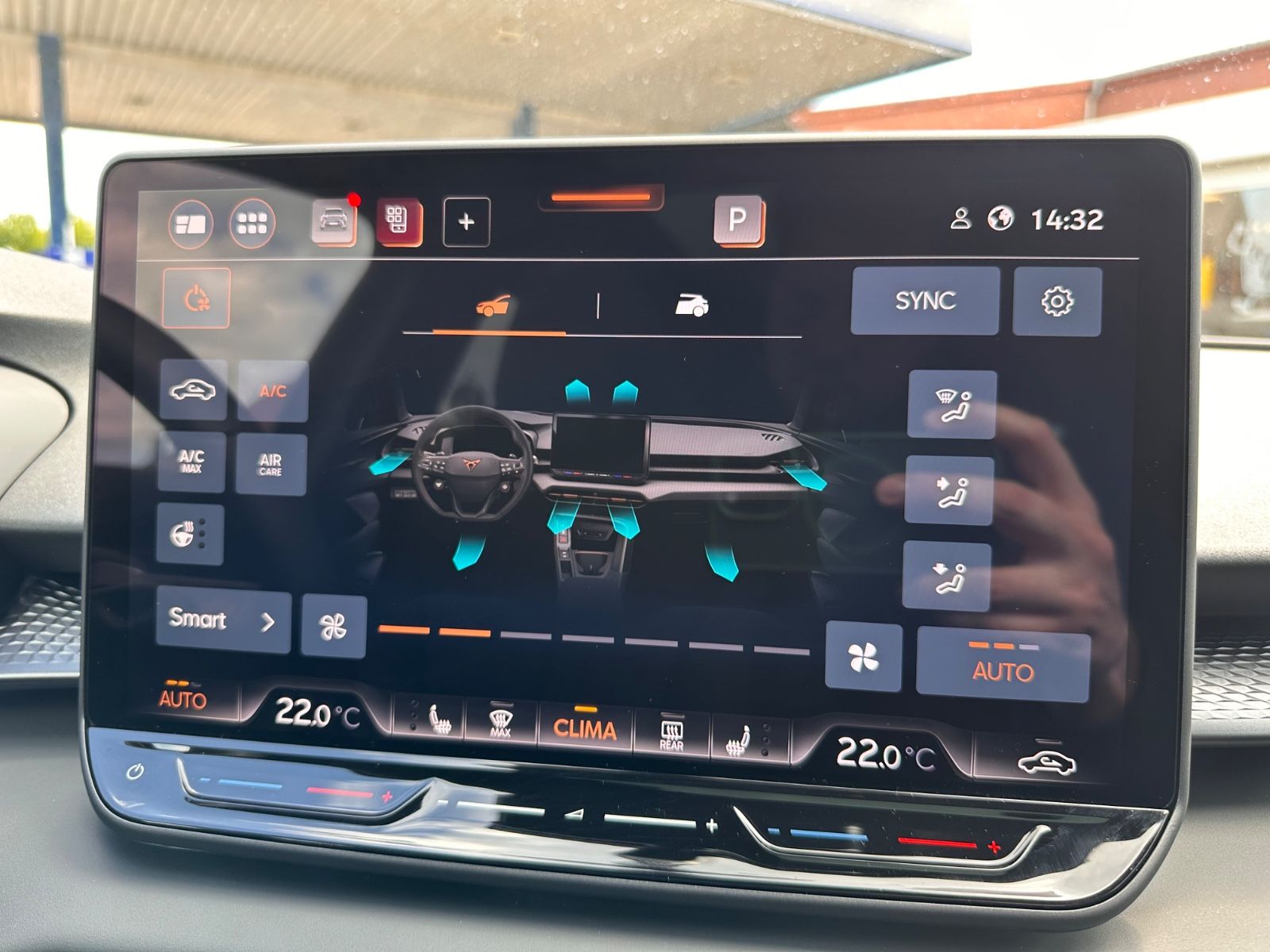 Fahrzeugabbildung CUPRA Terramar VZ 2.0 TSI 4Dr DSG Matrix/Pano/AHK/ACC