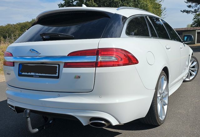 Jaguar XF 3.0 L V6 Diesel S Sportbrake -