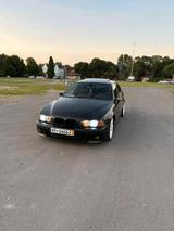 BMW E39 530D - BMW 530 mit Diesel-Antrieb: Limousine, E39 530d