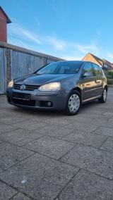 Volkswagen VW Golf 5 1.6 Benzin - Volkswagen Golf aus 2007: Kombi