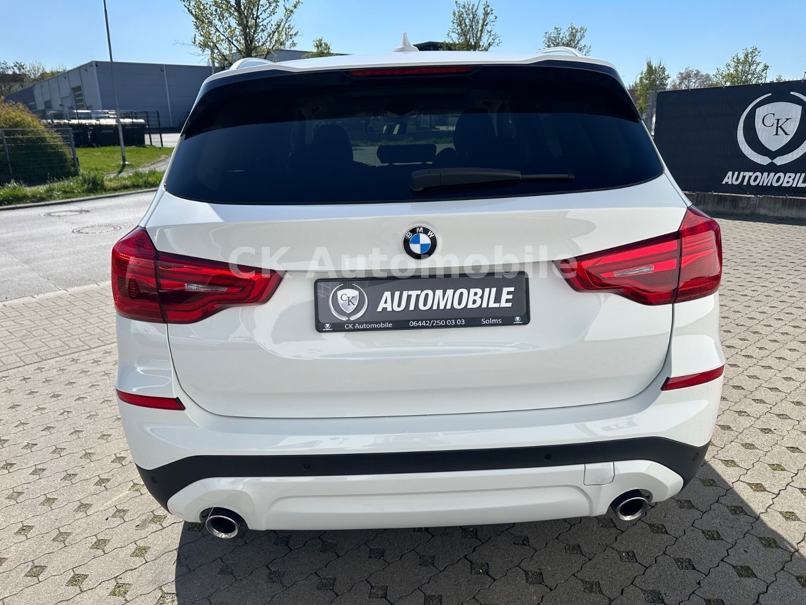 Fahrzeugabbildung BMW X3 xDrive20d Advantage/Navi/Head-Up/Pano/AHK