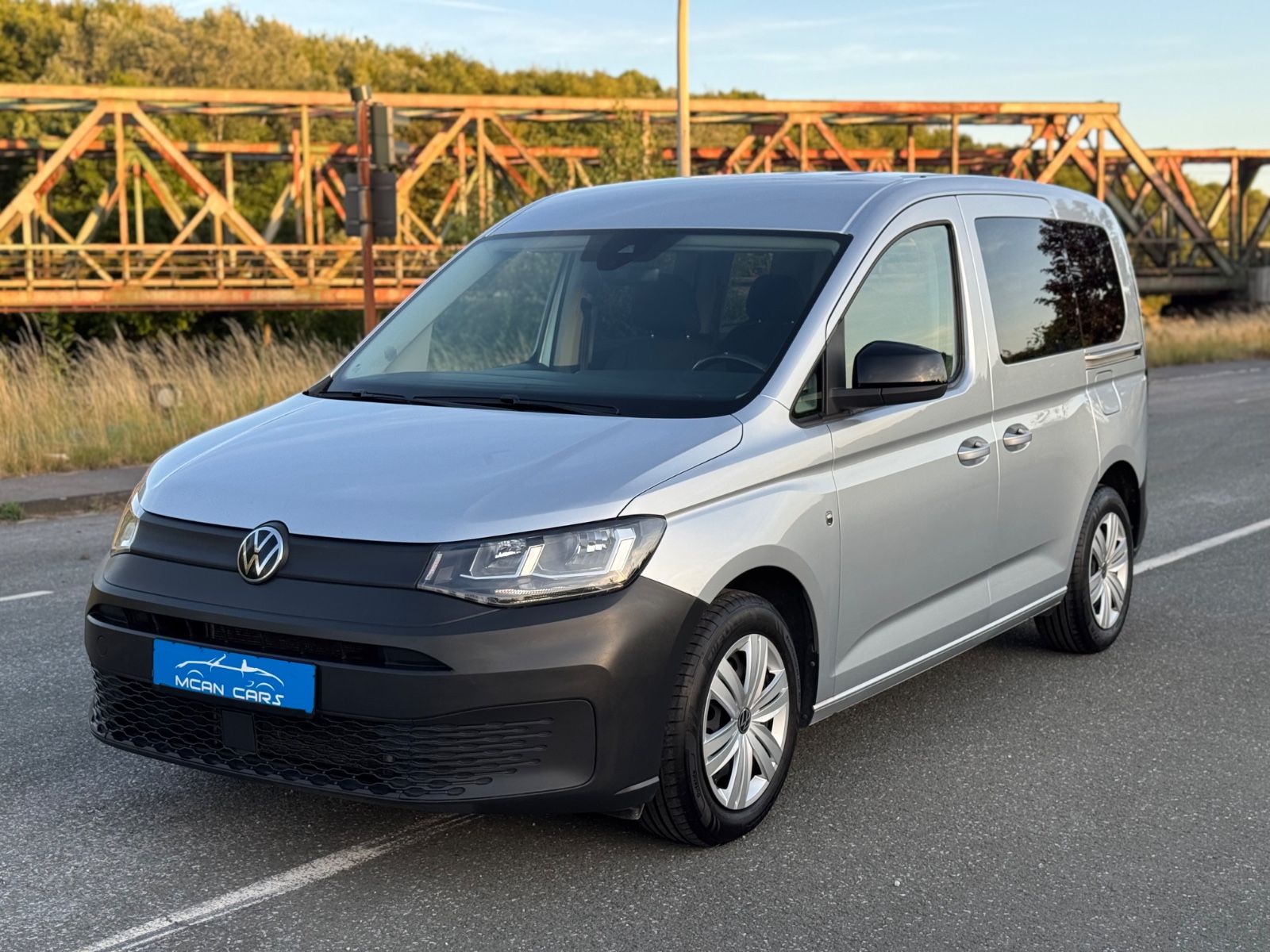 Volkswagen Caddy - 1