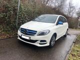 Mercedes-Benz B 250 e * Electric Drive * 8-fach * - Mercedes-Benz B Electric Drive von privat