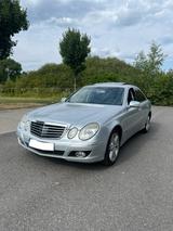 Mercedes-Benz E 280 4MATIC ELEGANCE Elegance - Mercedes-Benz E 280: Elegance