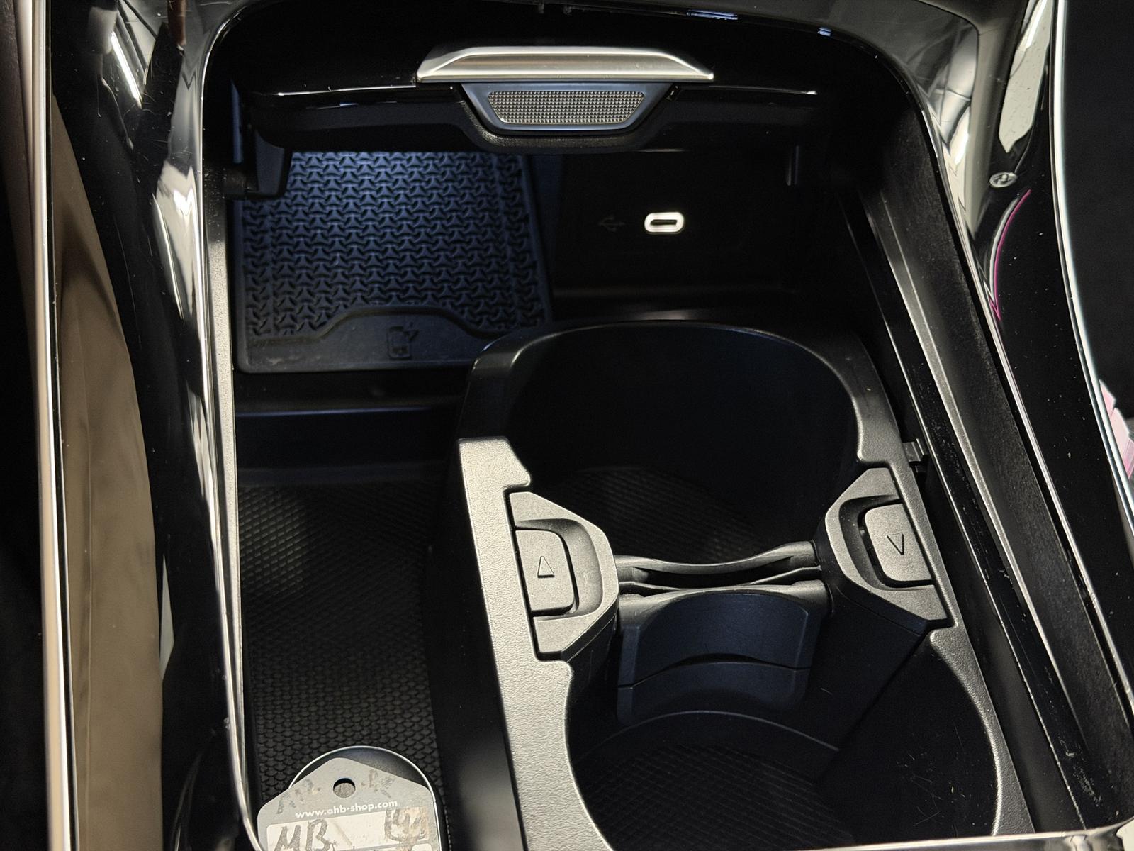 Mercedes-Benz C-Class d T 9G-TRONIC Edition Avantgarde 360° Kam., миниатюра 18