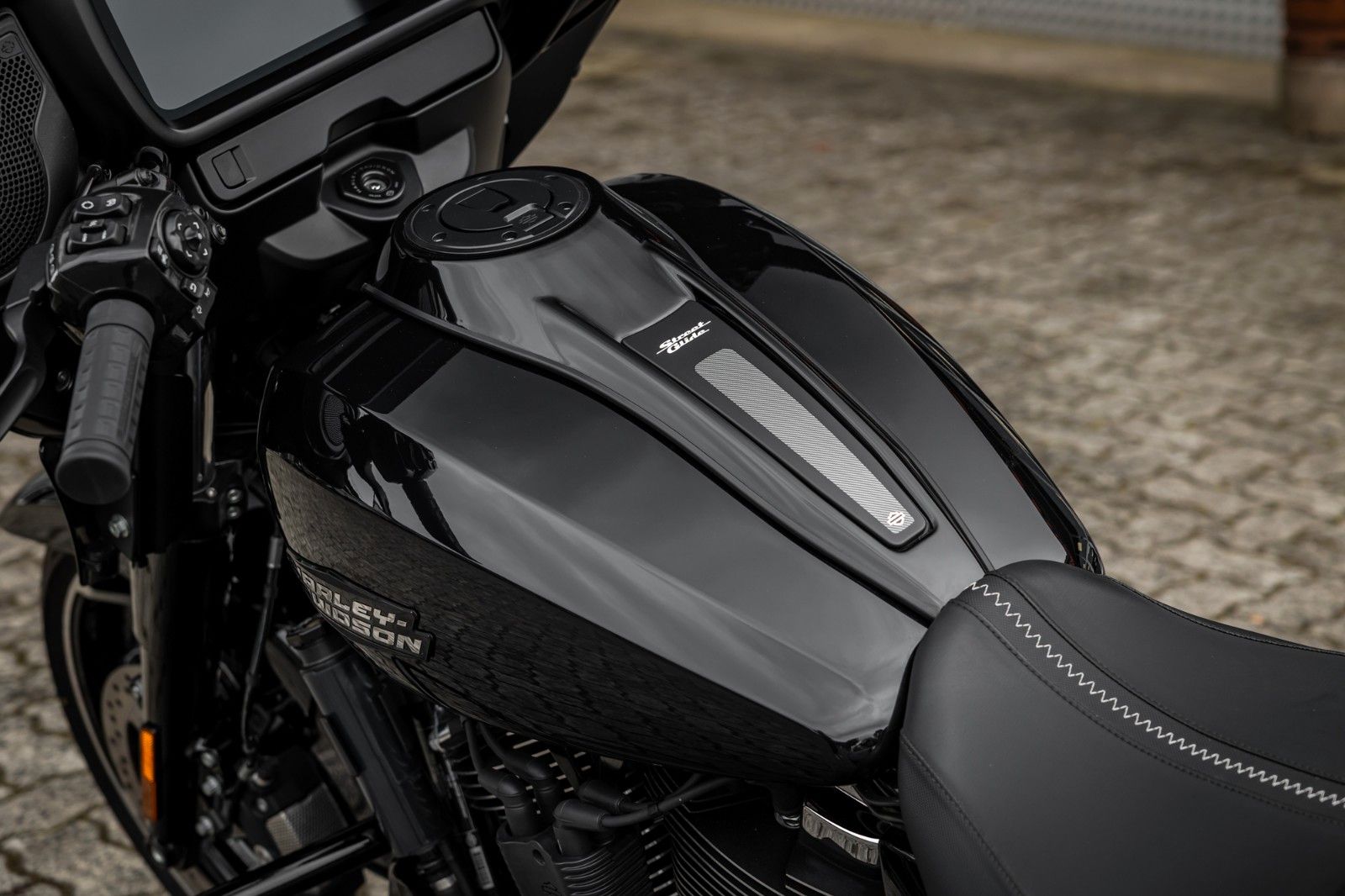 Fahrzeugabbildung Harley-Davidson Street Glide  FLHX MY24 117cui- Kesstech