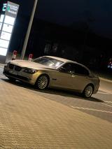 BMW 750Li 4,4 V8 - BMW 750 aus 2008: Li
