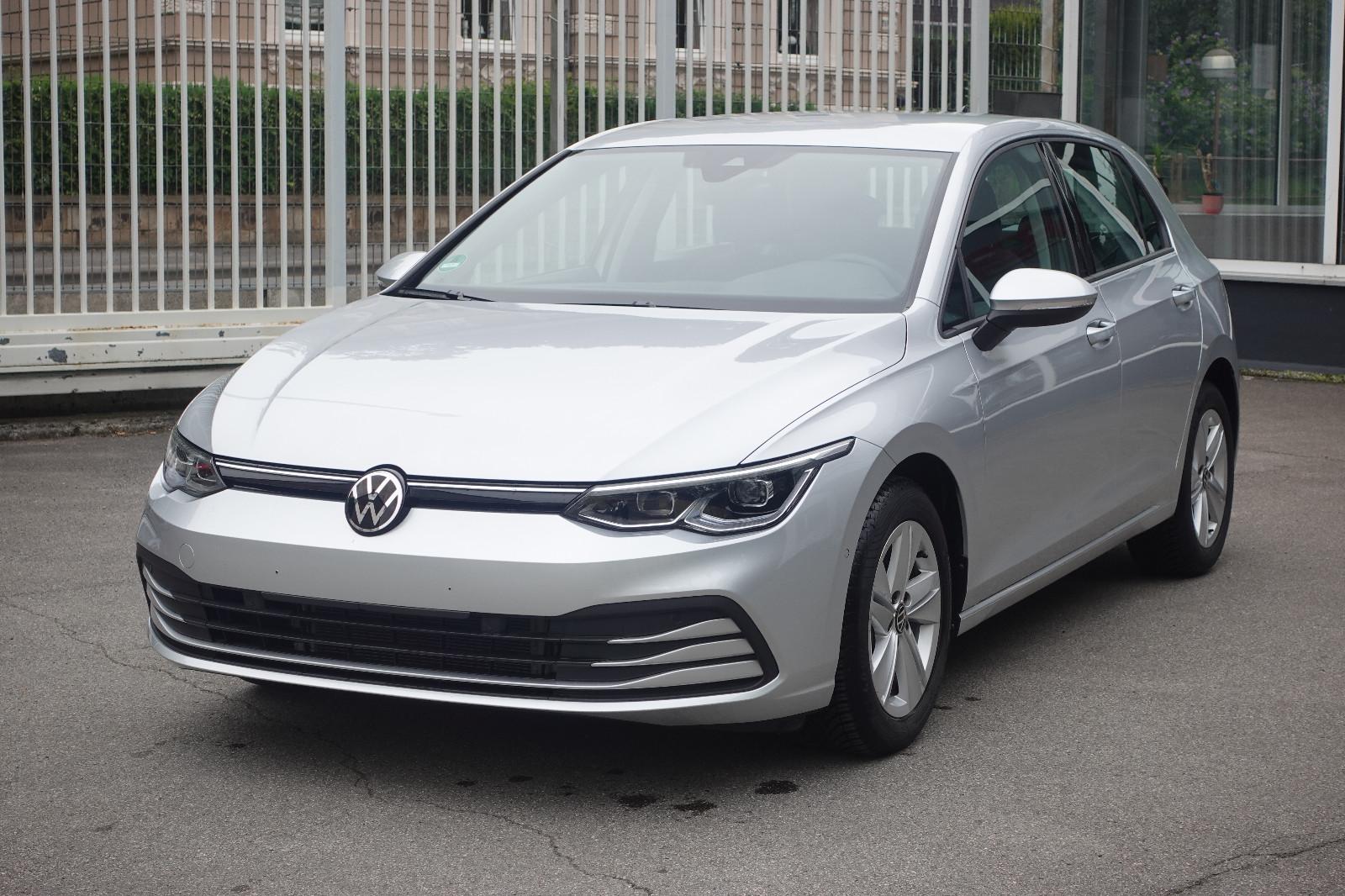 Volkswagen Golf VIII Lim. Life eTSI Automatik Navi LED Kam.