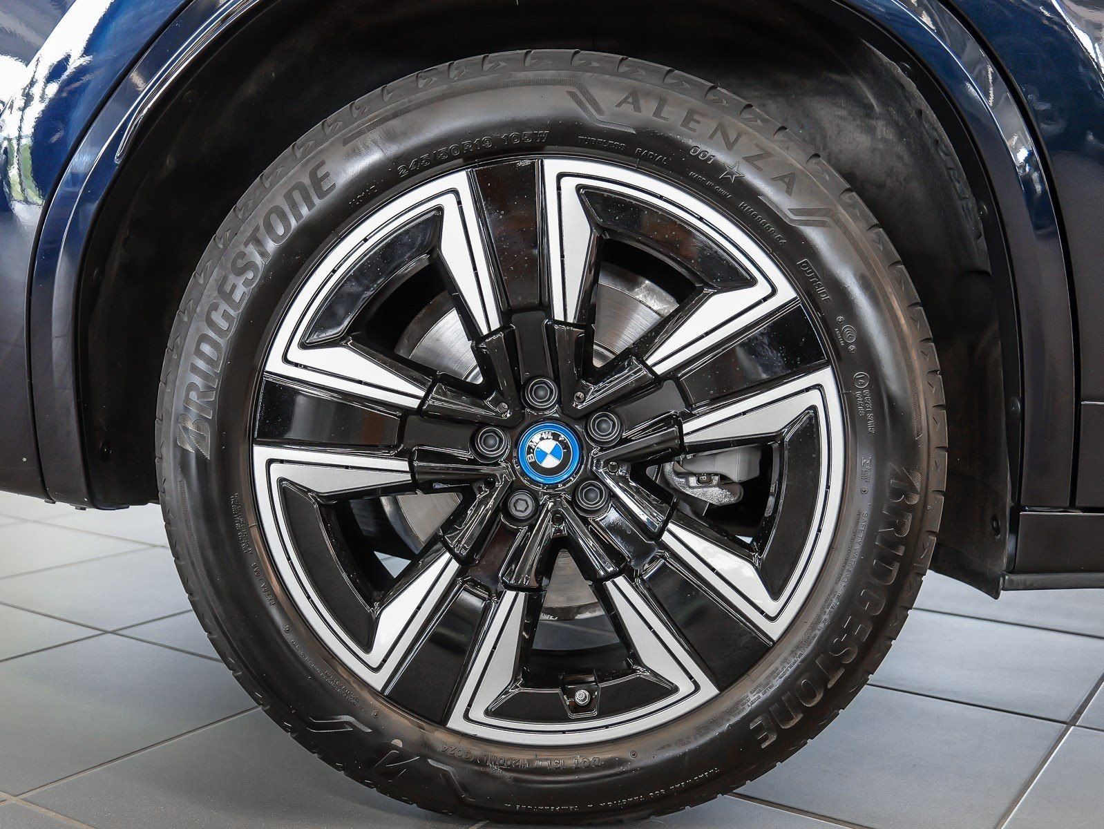 BMW iX3 M SPORT PANO ACC RFK NAVI Standh. LED DAB foto 4