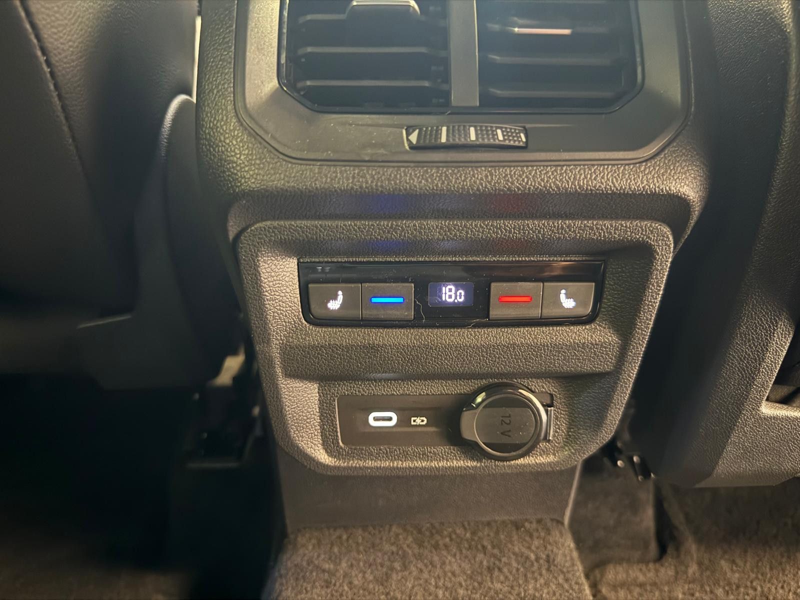 Fahrzeugabbildung SEAT Tarraco Xcellence/ LED/AHK/NAVI/CARPLAY