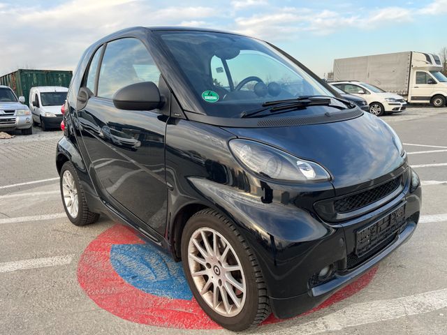 Smart ForTwo coupe Micro Hybrid Drive 52kW/Servo/Navi/